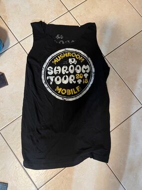 Mushroom Mobile 'Shroom Tour' Graphic Muscle Tank - Black & Yellow